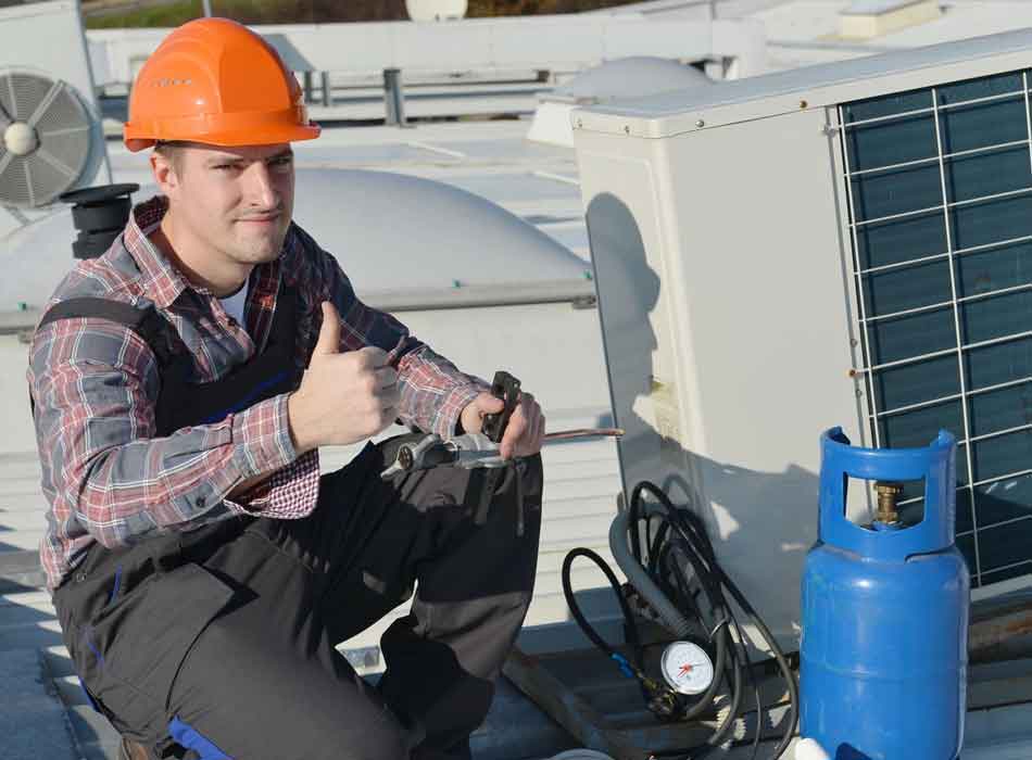 Reliable AC Repair in Ponder, TX Image of an air conditioning technician at work, featuring Comfort Conditioning and highlighting reliable AC repair services in Ponder, TX.